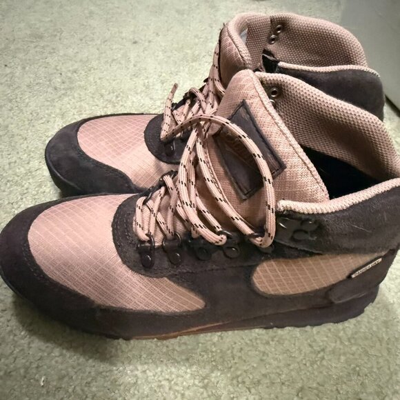 Danner Hiking Boots - pink & brown - Picture 5 of 8